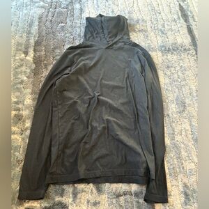 Vuori Dark Gray Long Sleeve Hoodie Size Medium